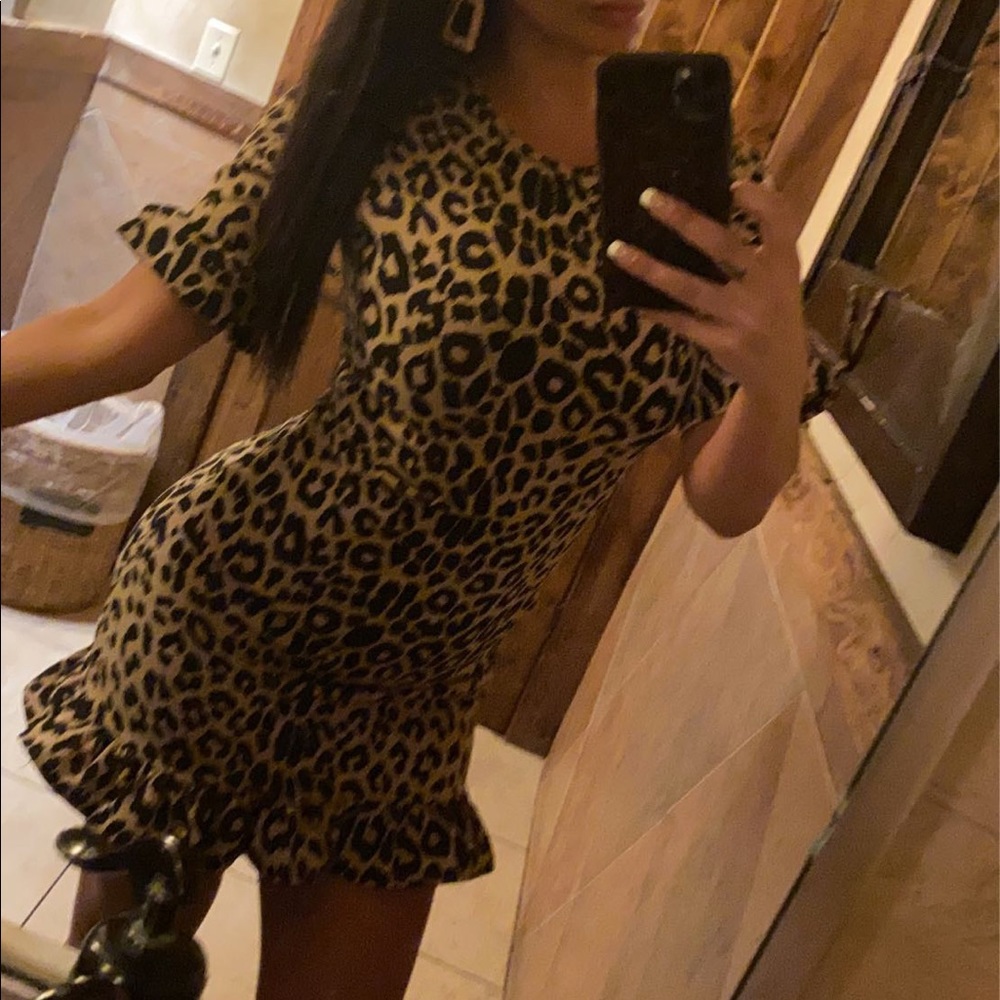 Leopard ruffle dress